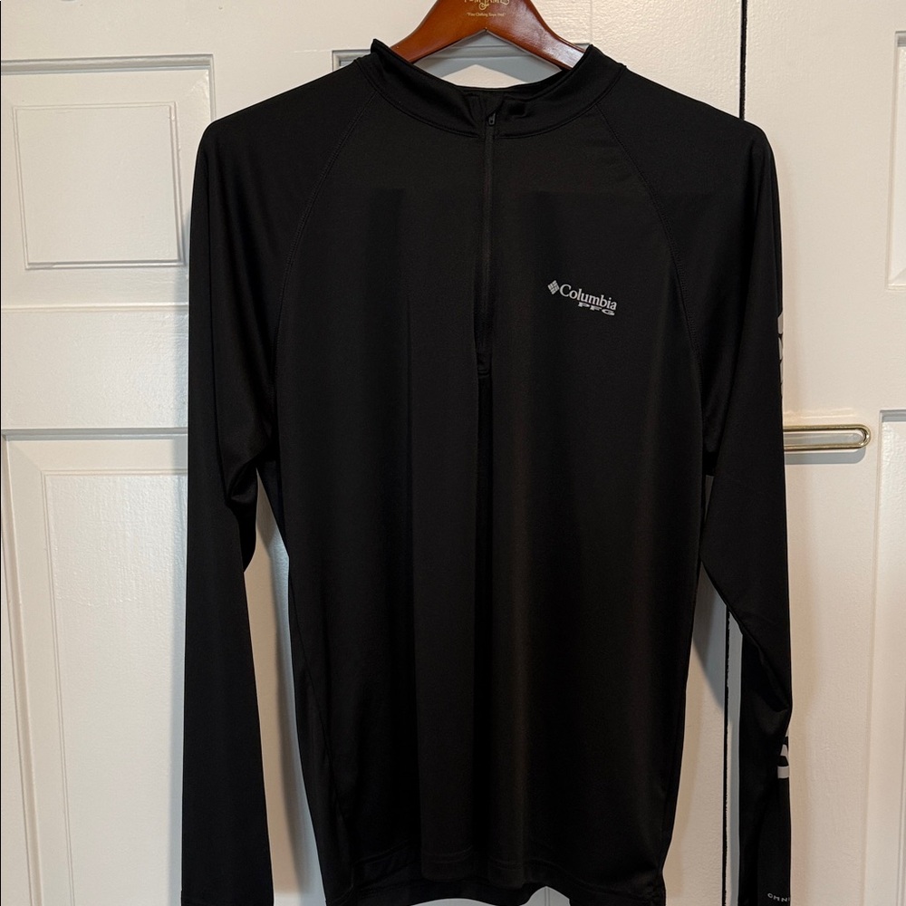 Columbia Men's Black Rash Guard